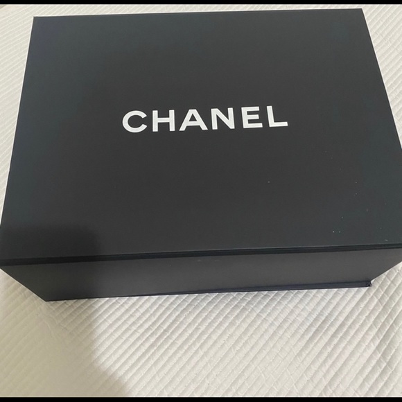 🕶️SOLD🕶️2015 Authentic chanel 2.55 flap 226 - Picture 11 of 16